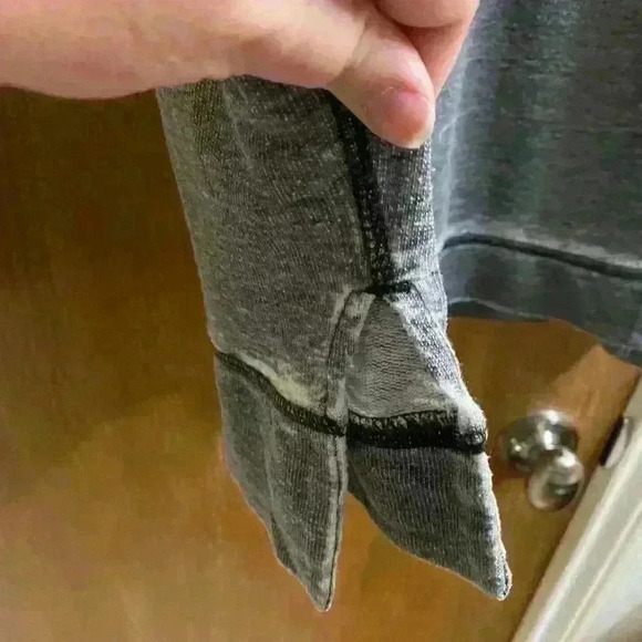 Lucky Brand Floral Embroidered Gray Long Sleeve Distressed Shirt Size Medium - Picture 9 of 14